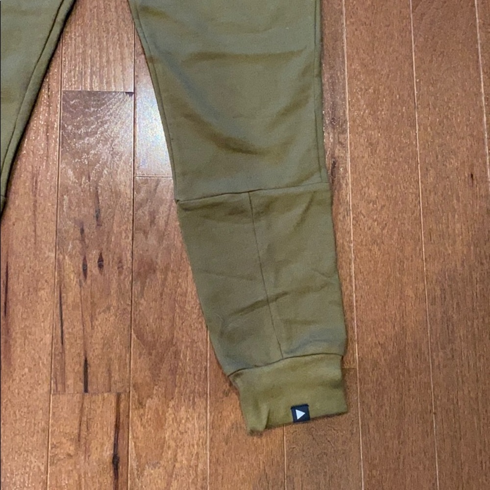 Never Worn Feature Brand Drawstring Sweatpants - image 3